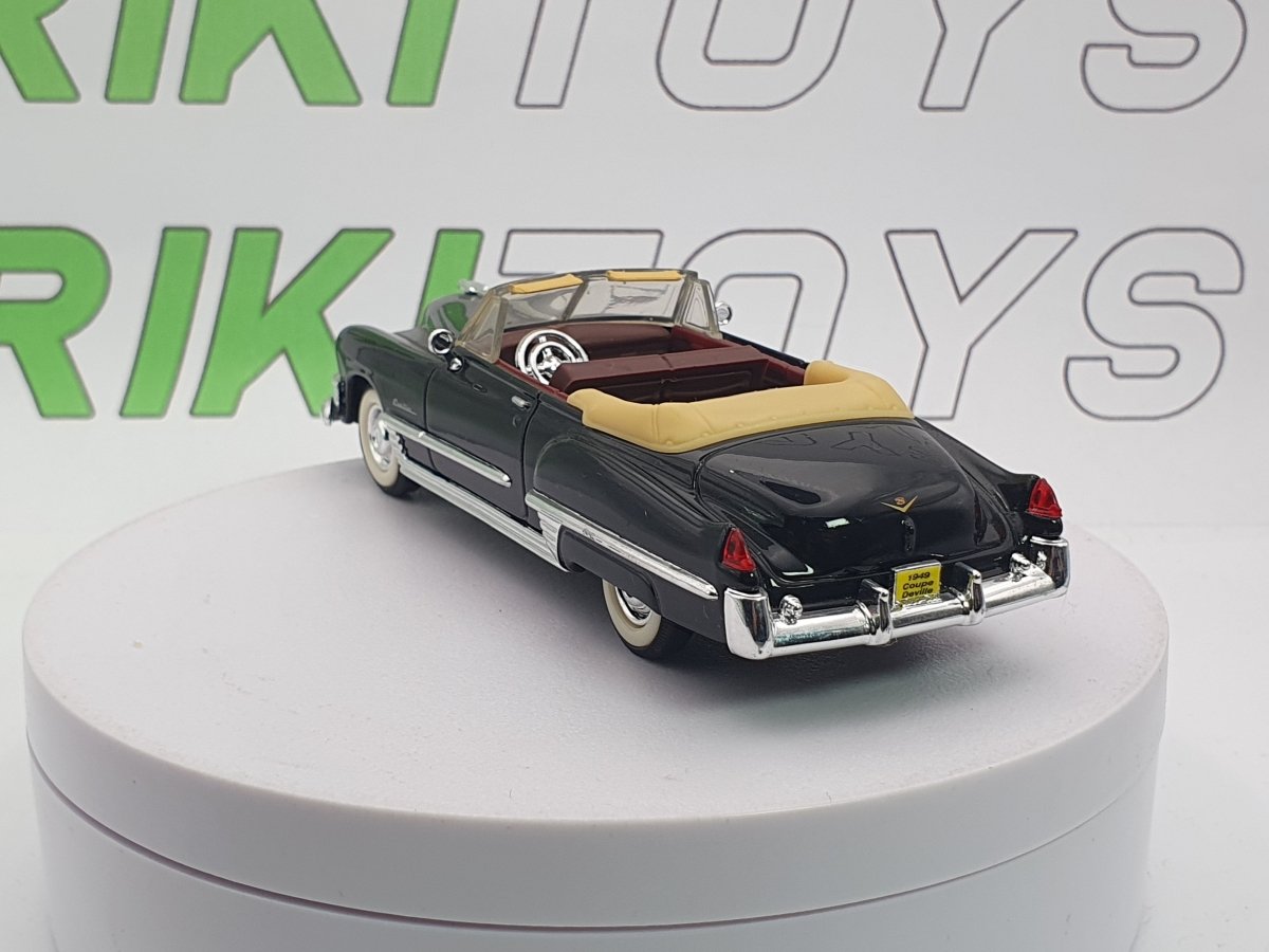 Cadillac Coupé De Ville Road Signature 1/43 Nero 1949 - RikiToys - Road Signature