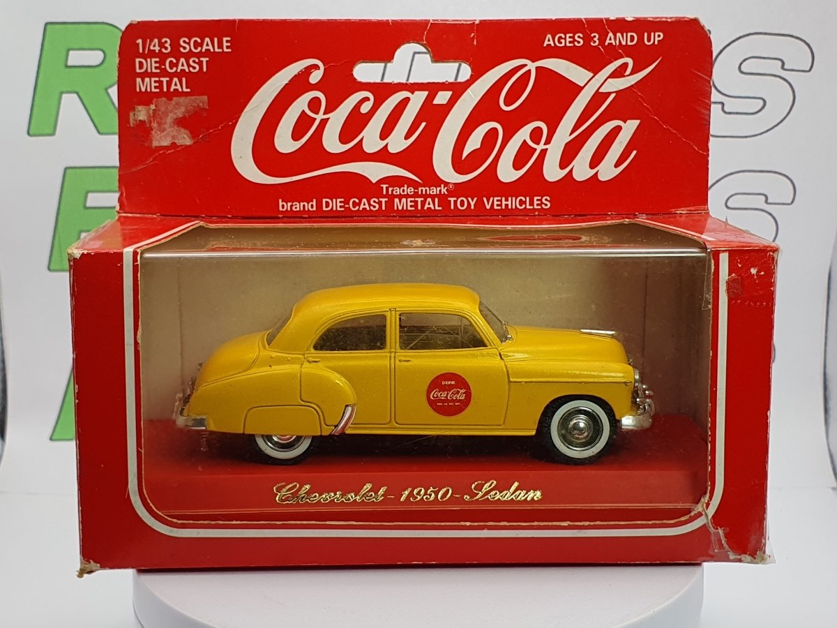 Chevrolet Sedan Solido 1/43 Giallo 1950 - RikiToys - Solido