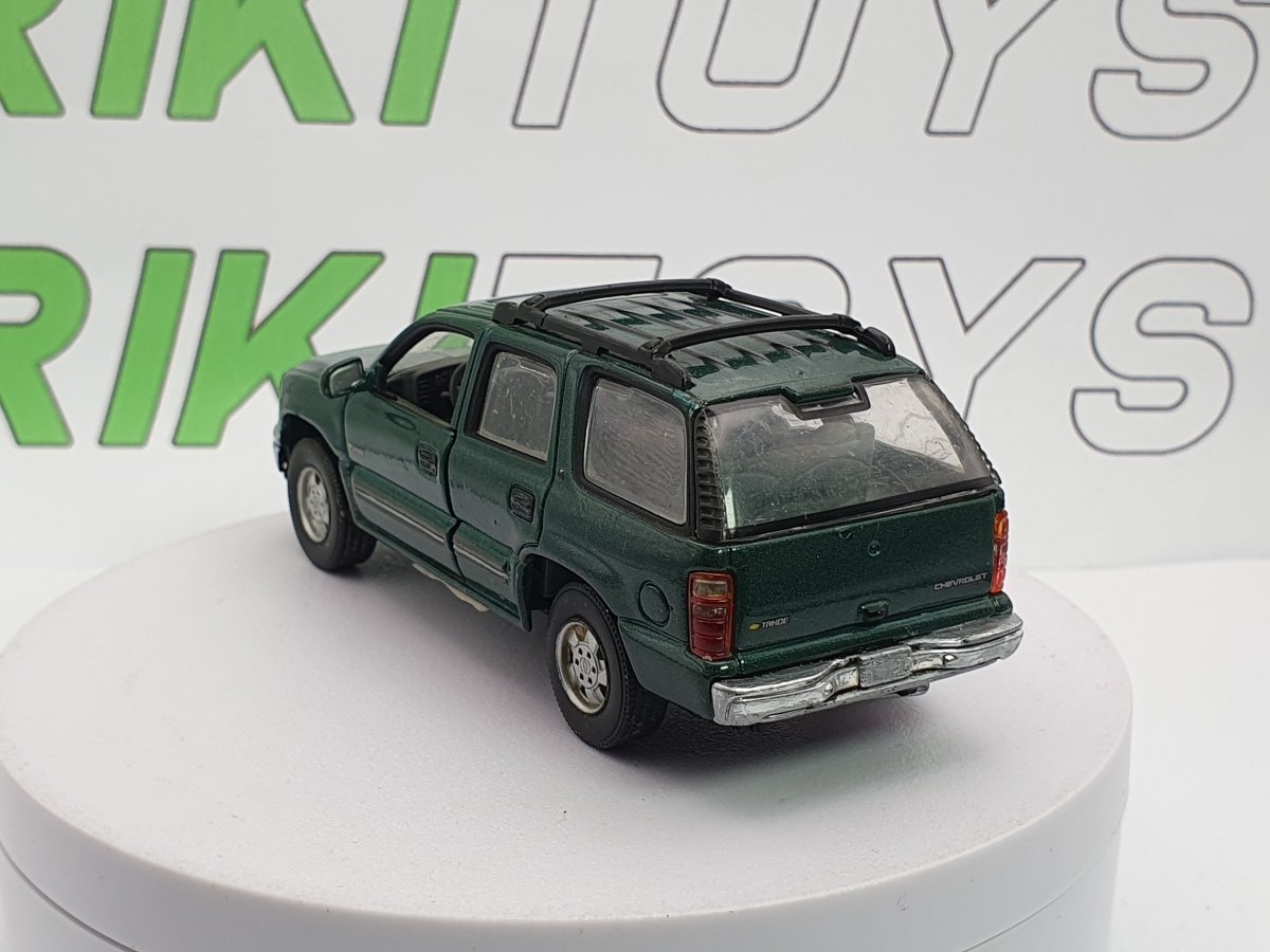 Chevrolet Tahoe Cararama 1/43 Verde 2001 - RikiToys - Cararama#