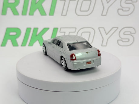 Chrysler 300 C Hemy Maisto 1/43 Argento - RikiToys - Maisto