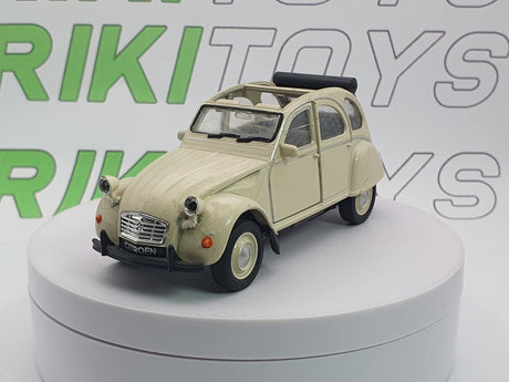 Citroen 2 CV Welly 1/40 Avorio 1980 - RikiToys - Welly