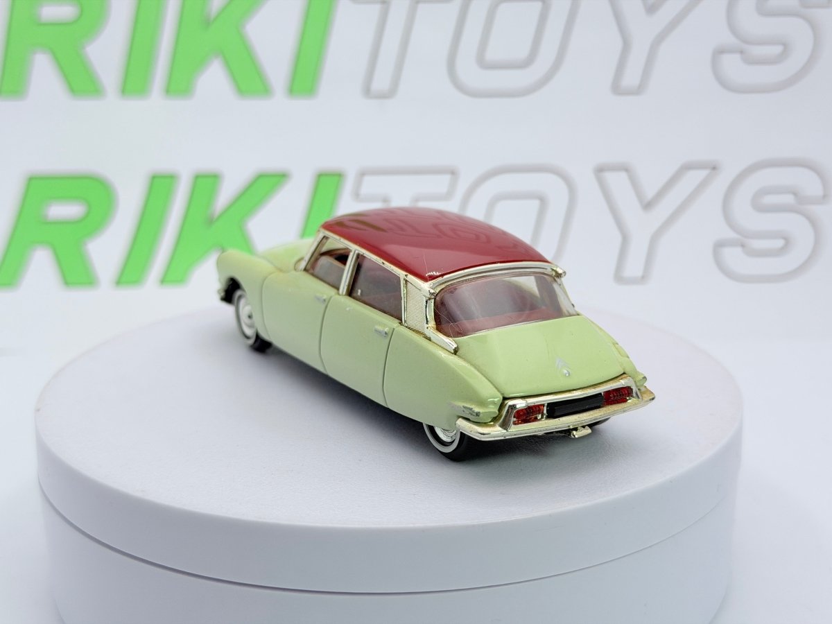 Citroen DS 19 Solido 1/43 Beige - RikiToys - Solido