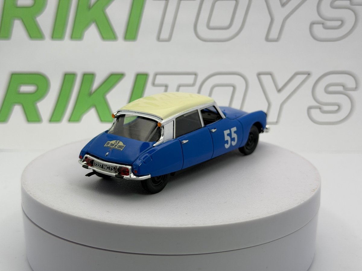 Citroen DS 19 Universal Hobbies 1/43 Blu 1963 - RikiToys - Universal Hobbies