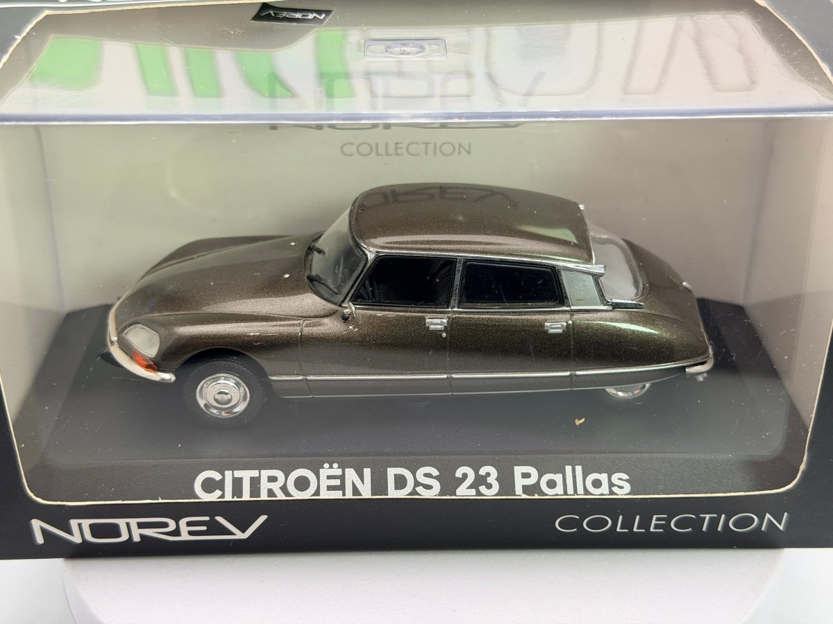 Citroen DS 23 Pallas Norev 1/43 Marrone metallizzato 1972 - RikiToys - Norev