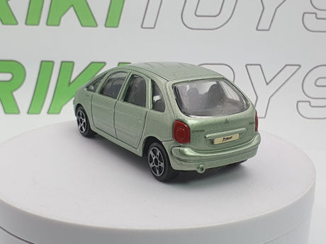 Citroen Picasso Maisto 1/43 Verde - RikiToys - Maisto