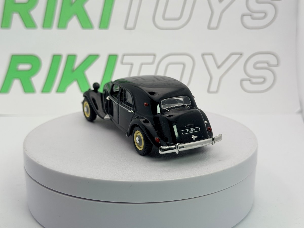 Citroen Traction Avant 11 Edicola 1/43 Nero 1953 - RikiToys - Edicola