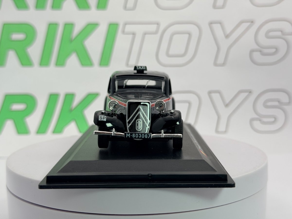 Citroen Traction Avant Edicola 1/43 Nero - RikiToys - Edicola