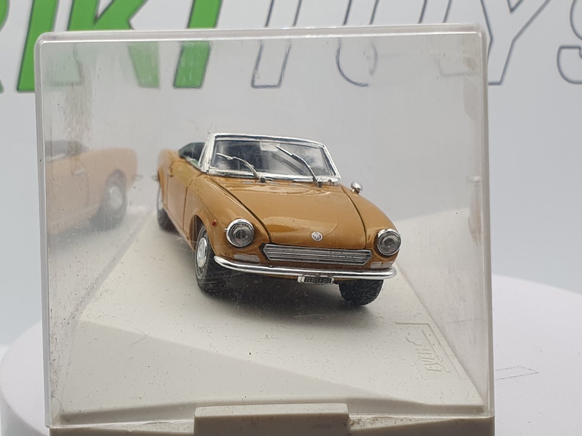 Modellino FIAT 124 Spider Scala 1:43 - Bburago Die-Cast Per Collezionisti E Appassionati - Foto 13