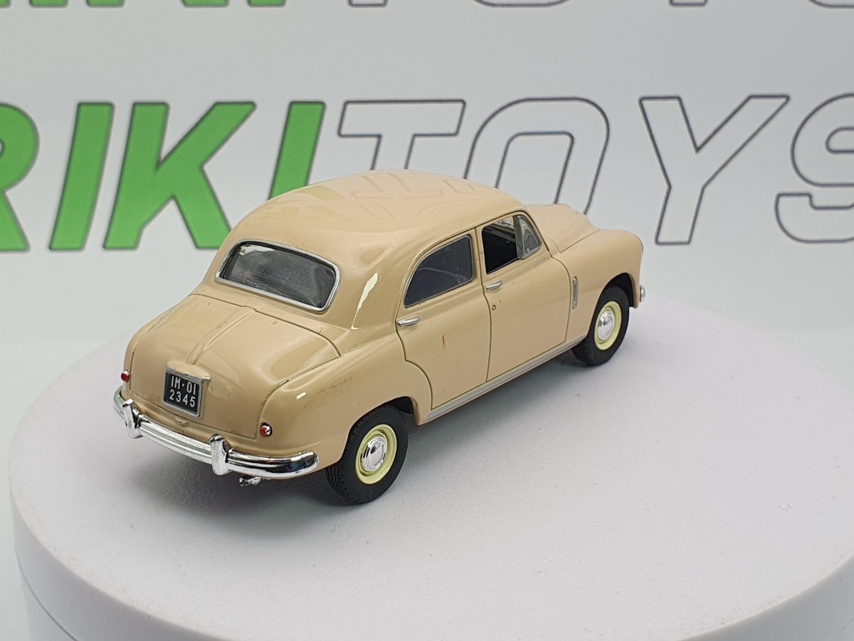 Fiat 1400 Norev 1/43 Beige 1950 - RikiToys - Norev#