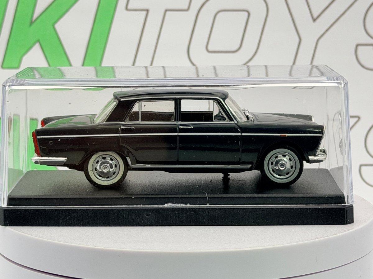 Fiat 1500 L Norev 1/43 Blu scuro - RikiToys - Norev