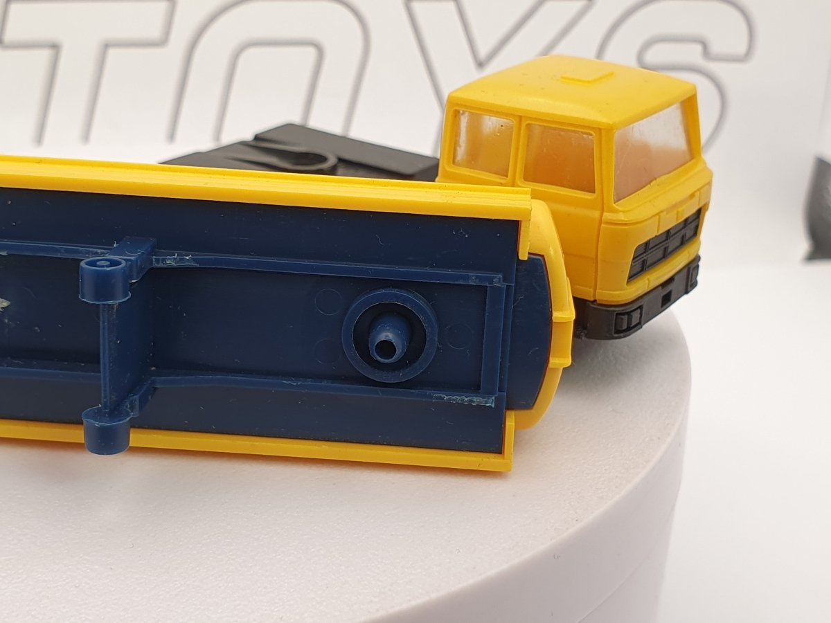 Fiat 170 Lima 1/87 Giallo - RikiToys - Lima