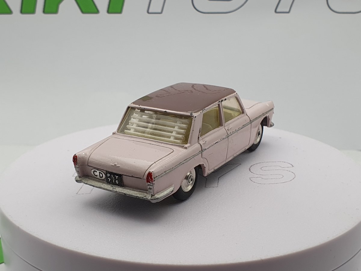 Corgi Toys コーギー　Fiat フィアット　2100 ミニカー Corgi Toys コーギー Fiat フィアット 2100 ミニカー Corgi toys