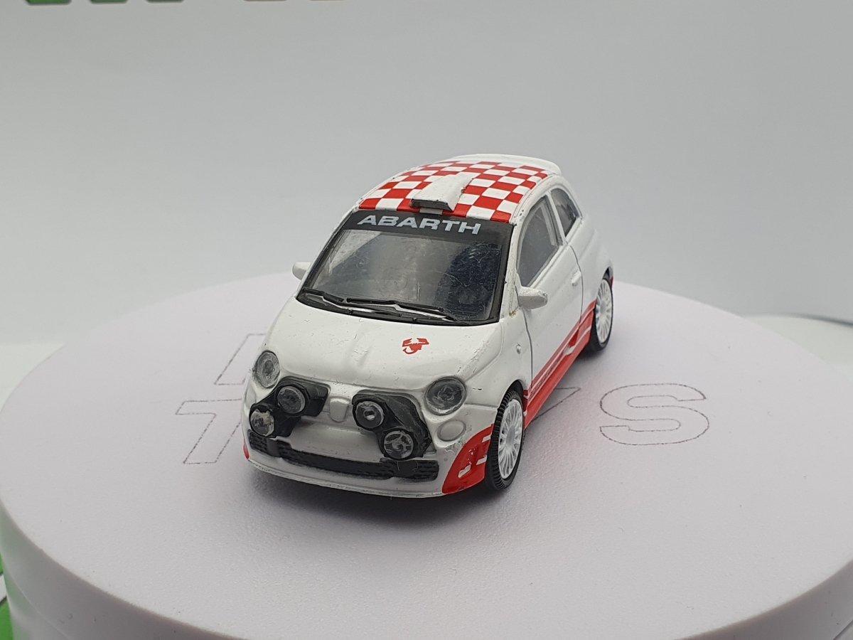ミニカー Mondo Motors 500 Abarth 1/24 Amazon | MONDO MOTORS 1/24 ABARTH 500 モンドモータース