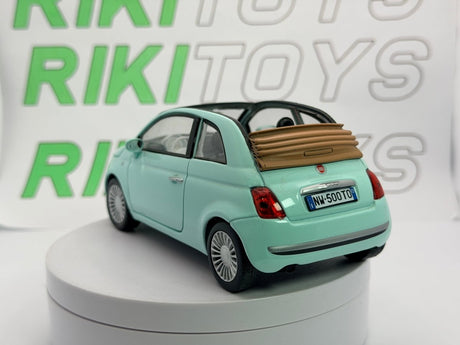 Fiat 500 C Motor Max 1/24 Tiffany 2009 - RikiToys - Motor Max