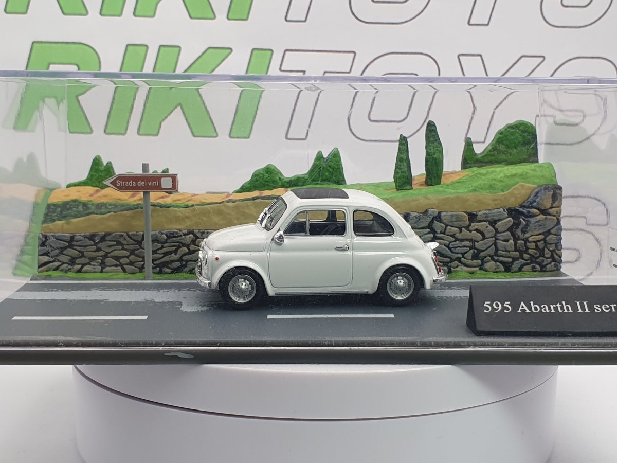 Fiat 595 Abarth Universal Hobbies 1/43 Bianco - RikiToys - Universal Hobbies