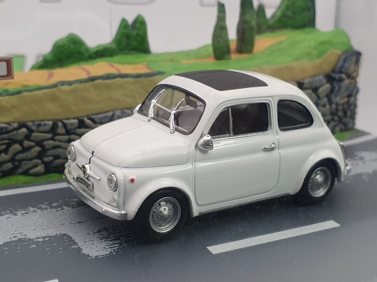 Fiat 595 Abarth Universal Hobbies 1/43 Bianco - RikiToys - Universal Hobbies