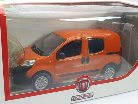 Fiat Fiorino Combi Norev 1/43 Arancione - RikiToys - Norev