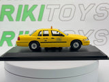 Ford Crown Victoria Edicola 1/43 Giallo - RikiToys - Edicola
