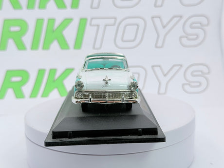 Ford Crown Victoria Road Legend 1/43 Bianco - RikiToys - Road Legend