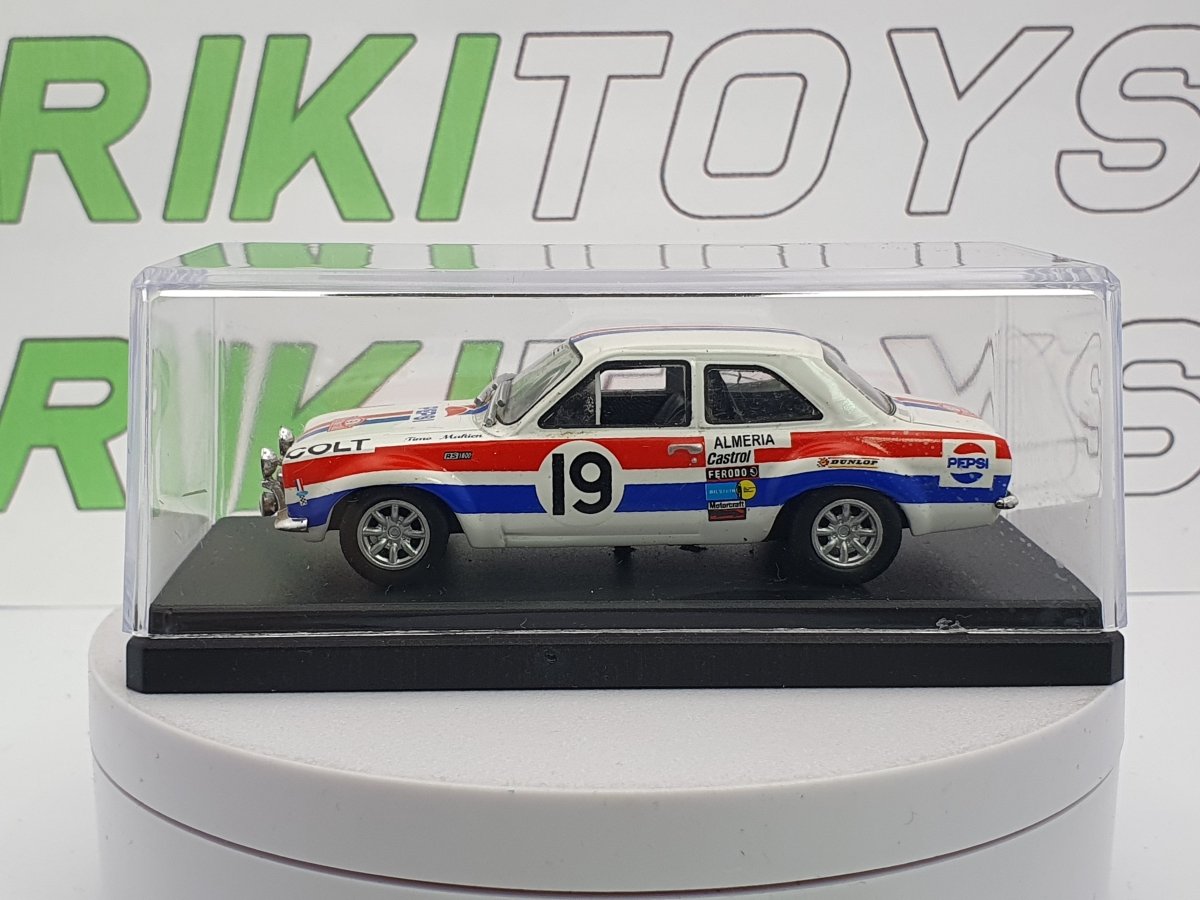 Ford Escort MK 1 Edicola 1/43 Bianco 1972 - RikiToys - Edicola