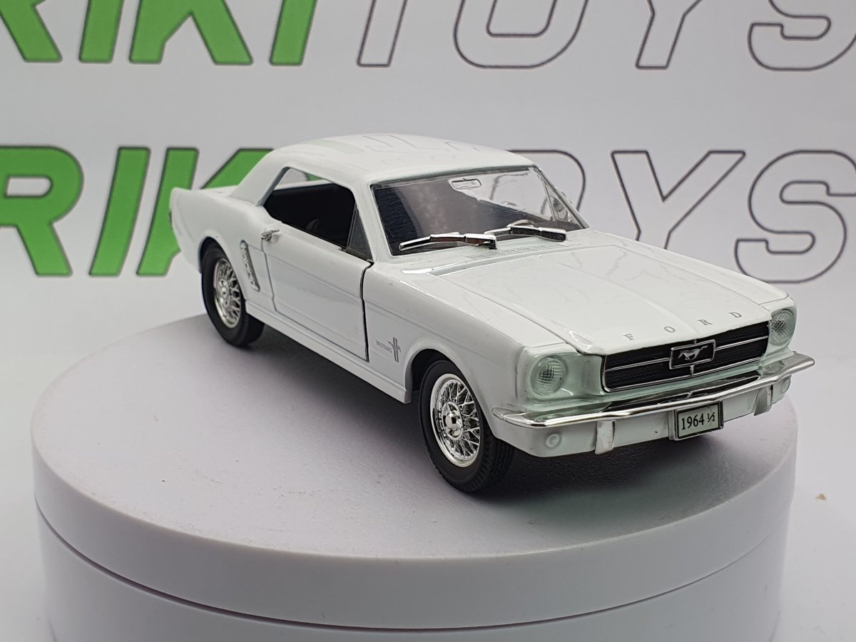 Ford Mustang Coupé Arko 1/35 Bianco 1964 - RikiToys - Arko