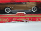 Ford Mustang Fastback Mira 1/18 Oro 1965 - RikiToys - Mira