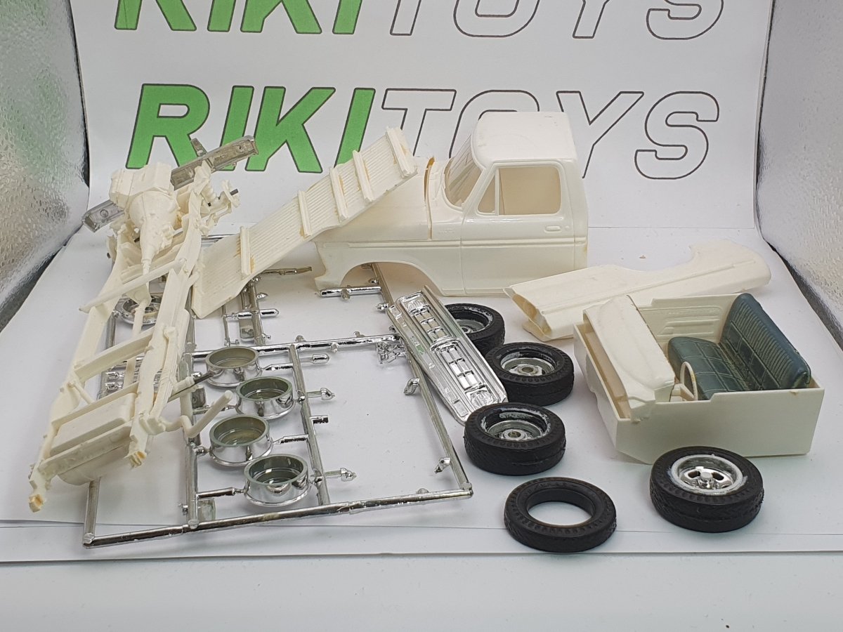 Ford PickUp Matchbox 1/25 - RikiToys - Matchbox