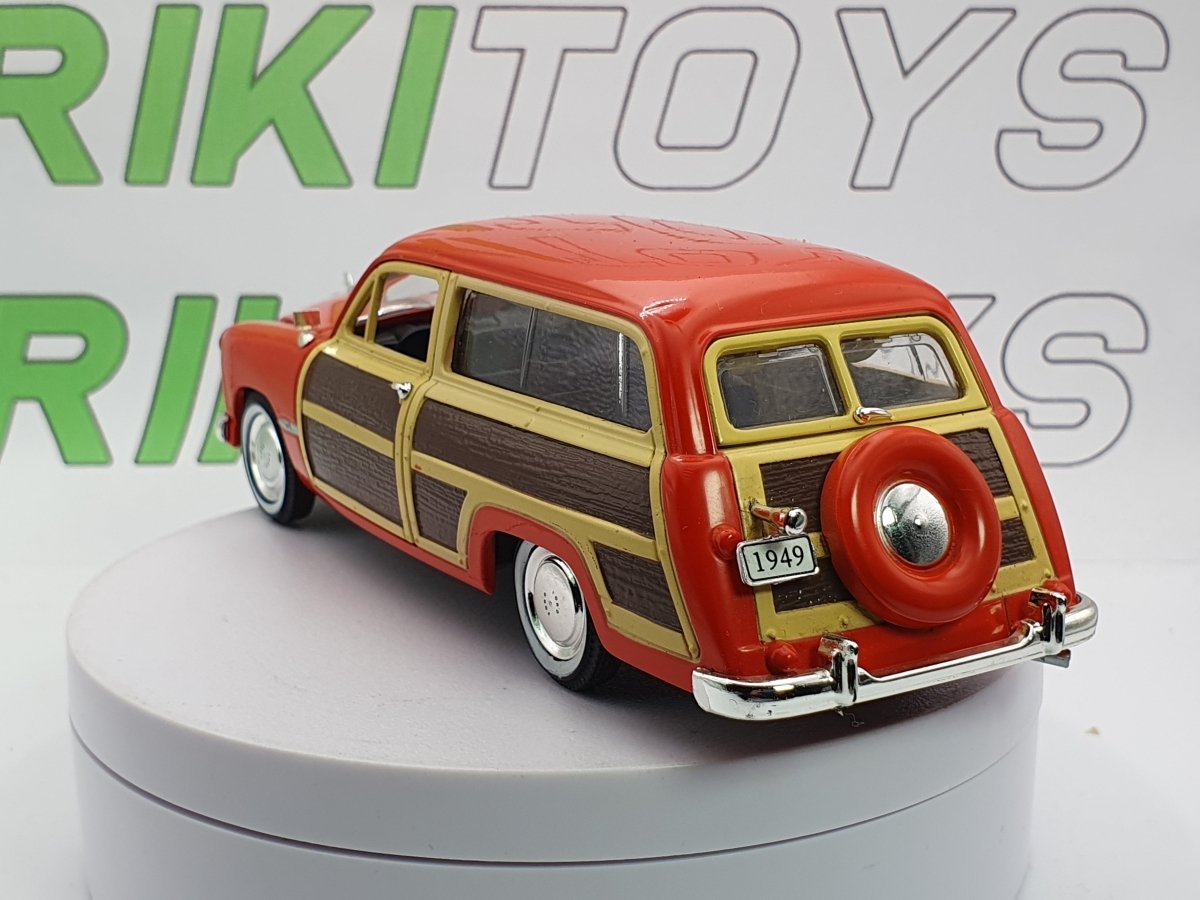Ford Woody Wagon Arko 1/35 Corallo 1949 - RikiToys - Arko