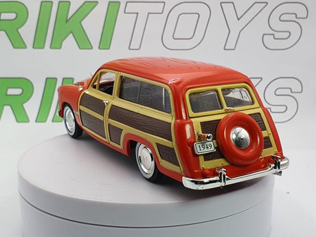 Ford Woody Wagon Arko 1/35 Corallo 1949 - RikiToys - Arko