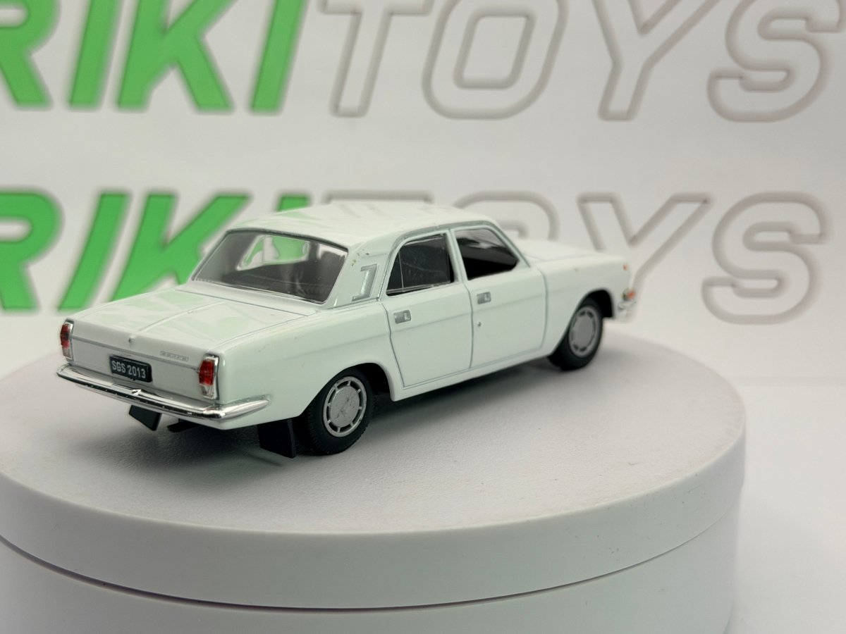 GAZ 24 - 10 Volga Edicola 1/43 Bianco - RikiToys - Edicola