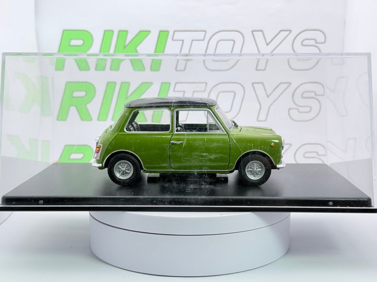 Innocenti Mini Cooper 1300 Leo Models 1/24 Verde - RikiToys - Leo Models
