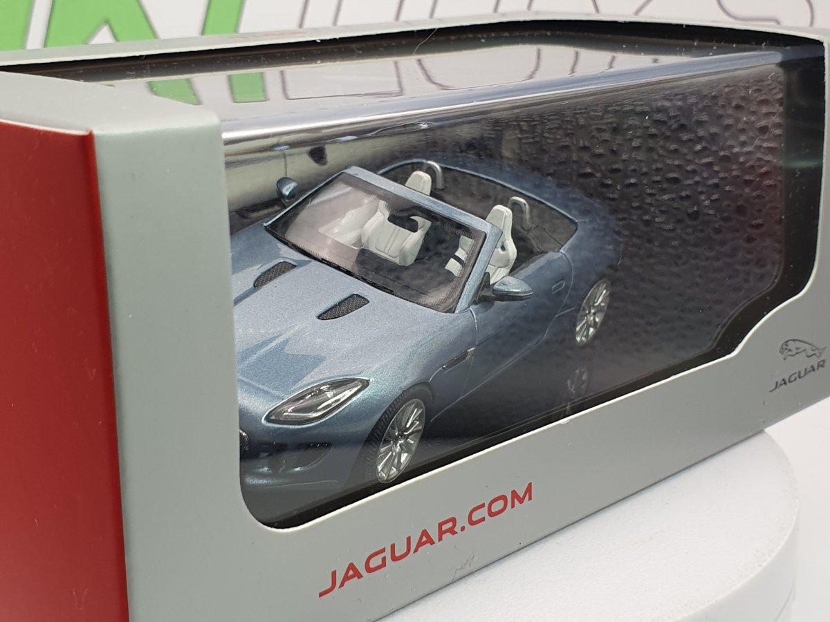 Jaguar F - Type V8 Ixo 1/43 Grigio 2013 - RikiToys - Ixo#