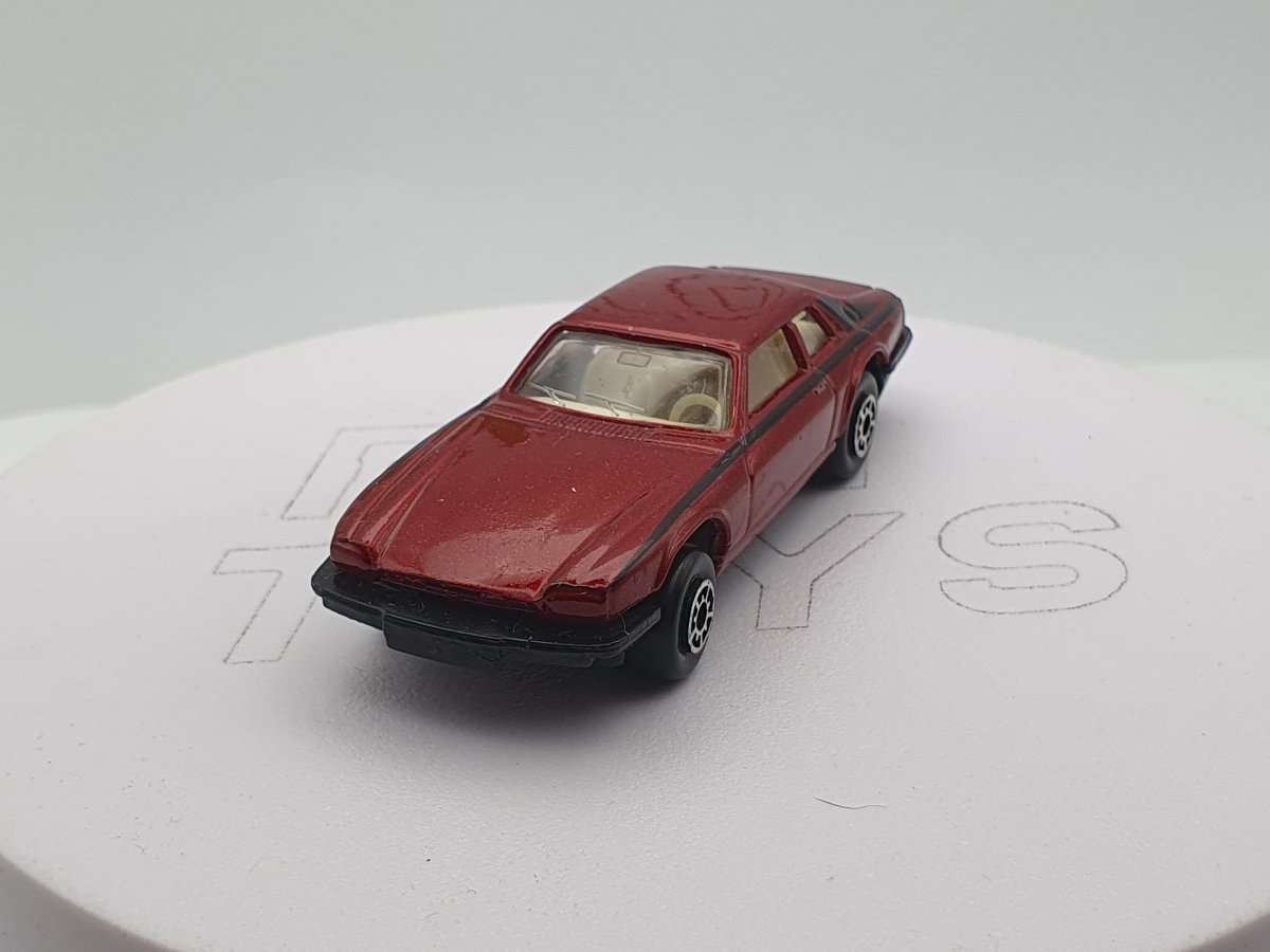 Jaguar XJS Coupé Maisto 1/60 - RikiToys - Maisto#