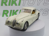 Jaguar XK 120 Burago 1/24 Bianco 1948 - RikiToys - Burago#