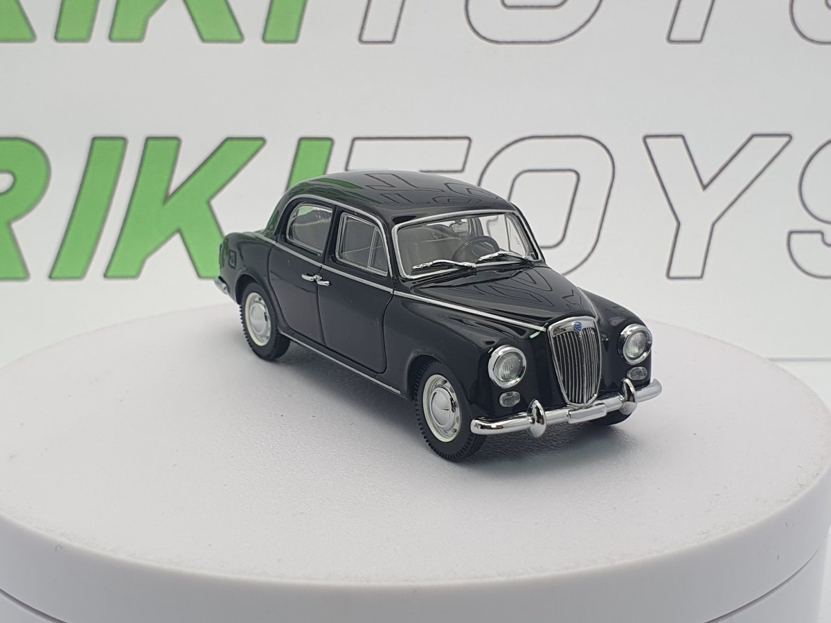 Lancia Appia 2 Serie Norev 1/43 Nero 1956 - RikiToys - Norev