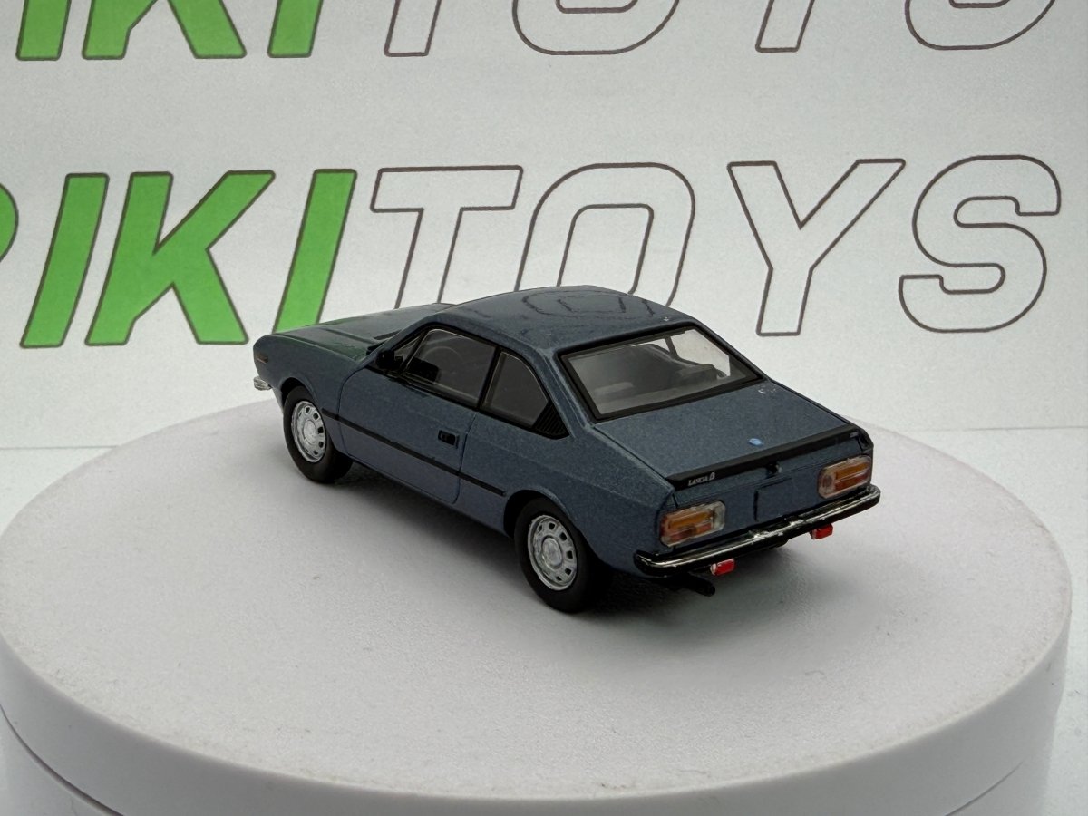 Lancia Beta Coupé Norev 1/43 Azzurro metallizzato 1980 - RikiToys - Norev