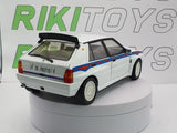 Lancia Delta Evo Burago 1/24 Bianco - RikiToys - Burago#
