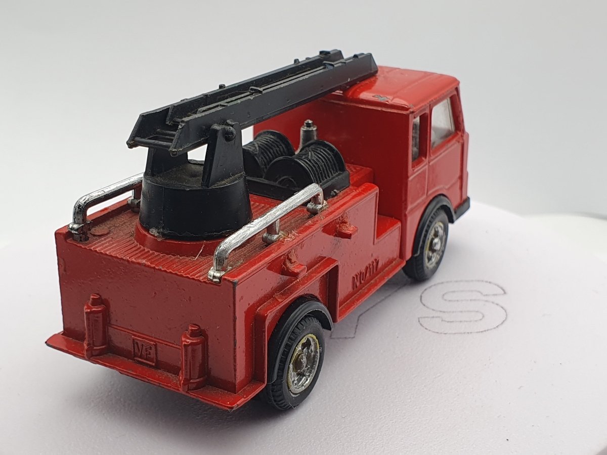 PENNY ESADELTA 消防車　レッド　1/66 イタリア製 Lancia Esadelta Pompieri Penny 1/60 - RikiToys