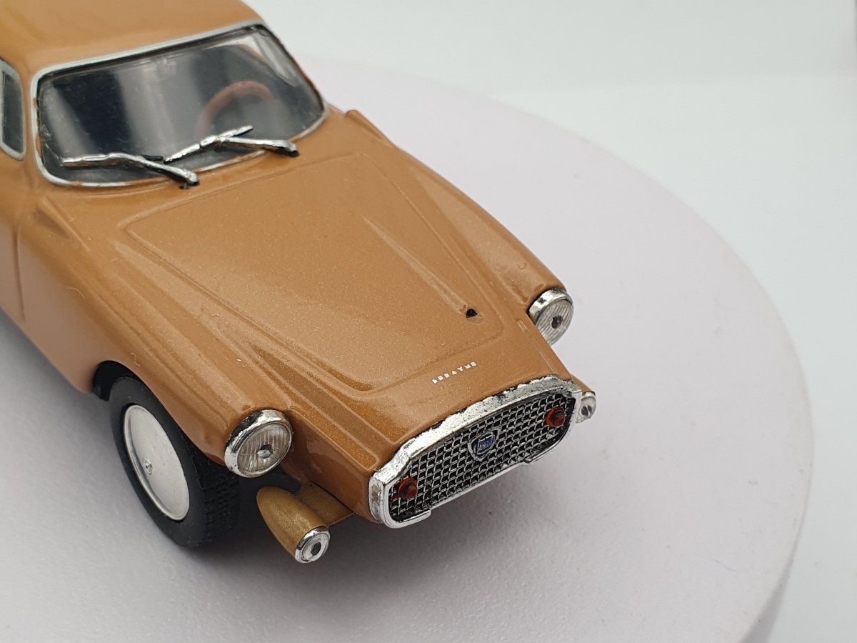 Lancia Flaminia Loewy Norev 1/43 Beige 1960 - RikiToys - Norev