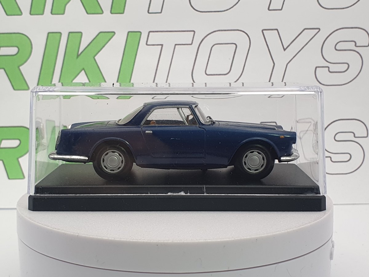 Lancia Flaminia Touring Edicola 1/43 Blu metallizzato 1959 - RikiToys - Edicola