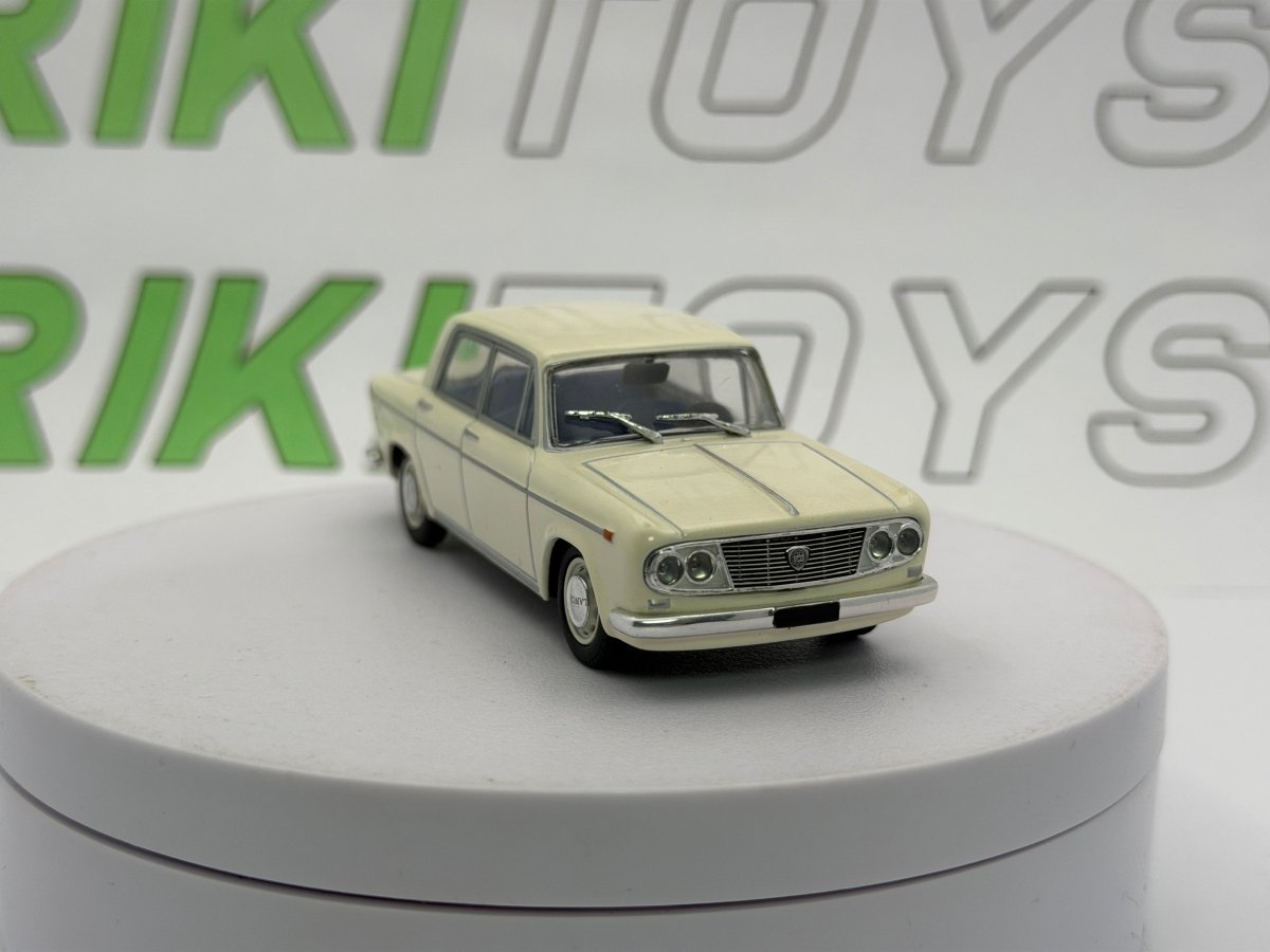 Lancia Fulvia 2C Starline 1/43 Bianco scuro 1965 - RikiToys - Starline