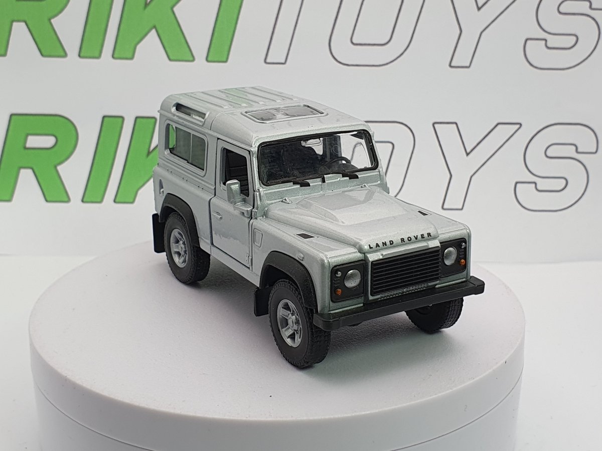 Land Rover Defender Welly 1/38 Argento 2004 - RikiToys - Welly#