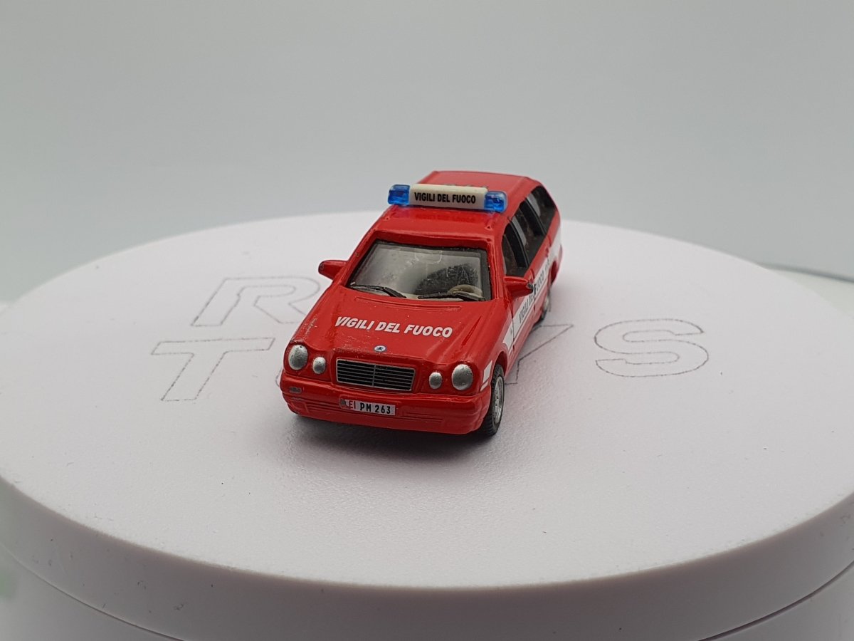 Mercedes 200 TE Vigili Del Fuoco Cararama 1/64 - RikiToys - Cararama#