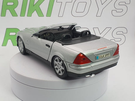 Mercedes Benz SLK 1a serie R 170 Maisto 1/24 Argento 1997 - RikiToys - Maisto