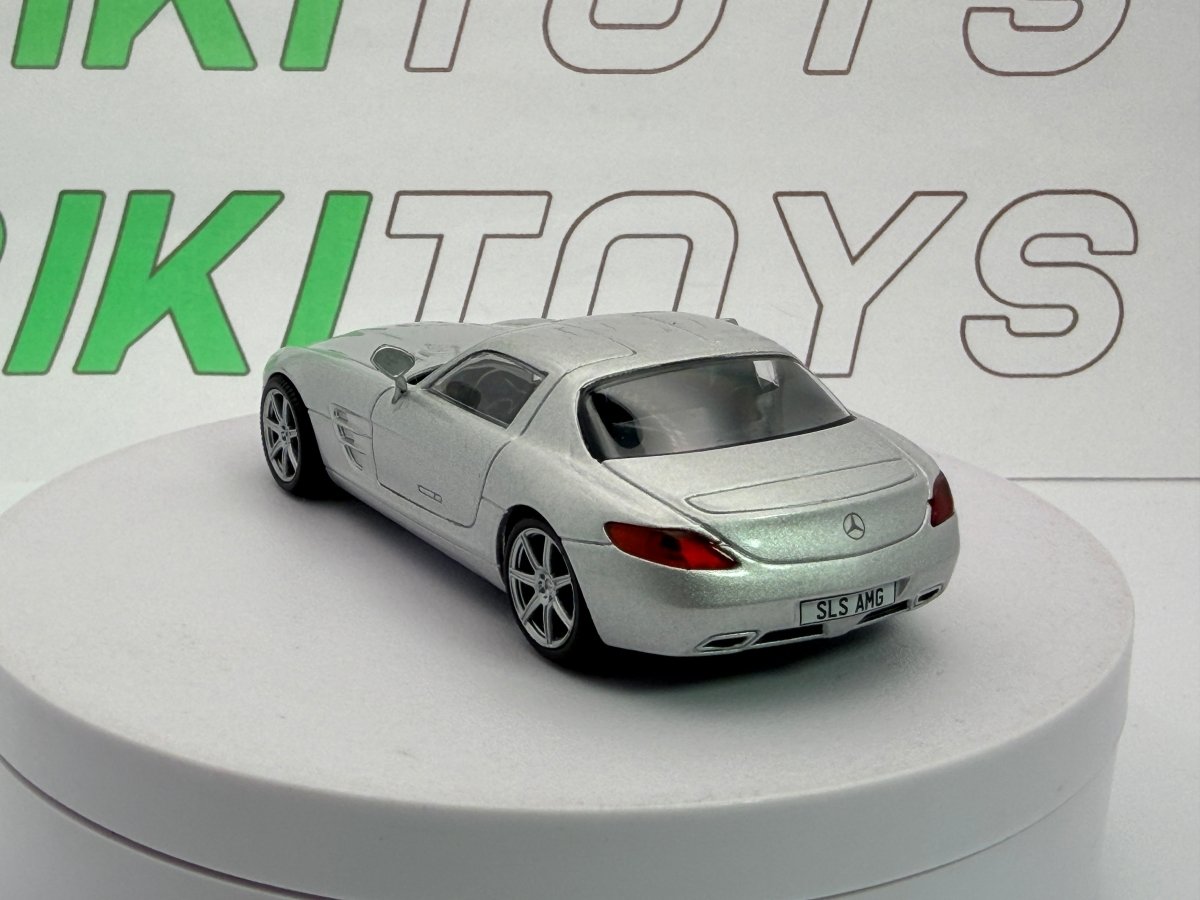 Mercedes Benz SLS AMG Edicola 1/43 Argento - RikiToys - Edicola
