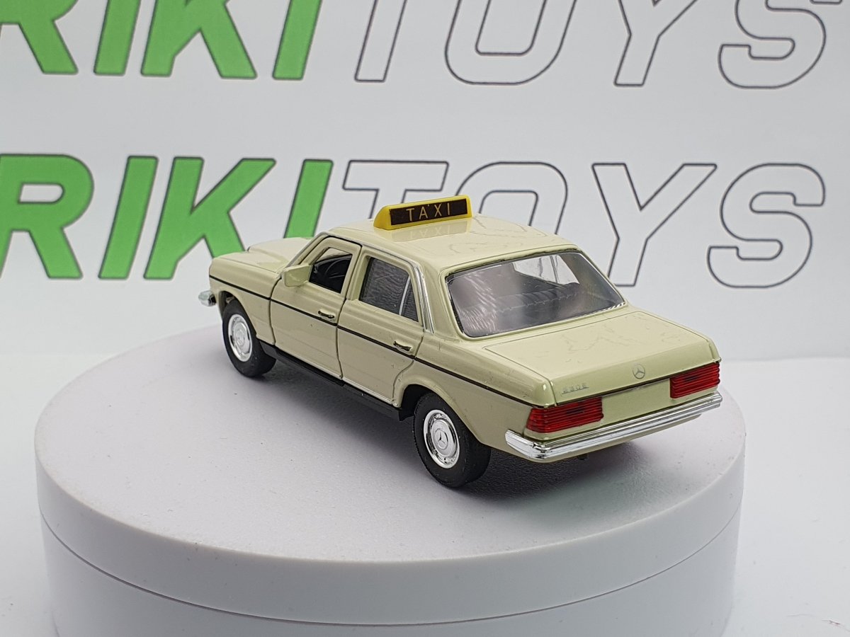 Mercedes Benz W 123 Welly 1/40 Beige 1976 - RikiToys - Welly#