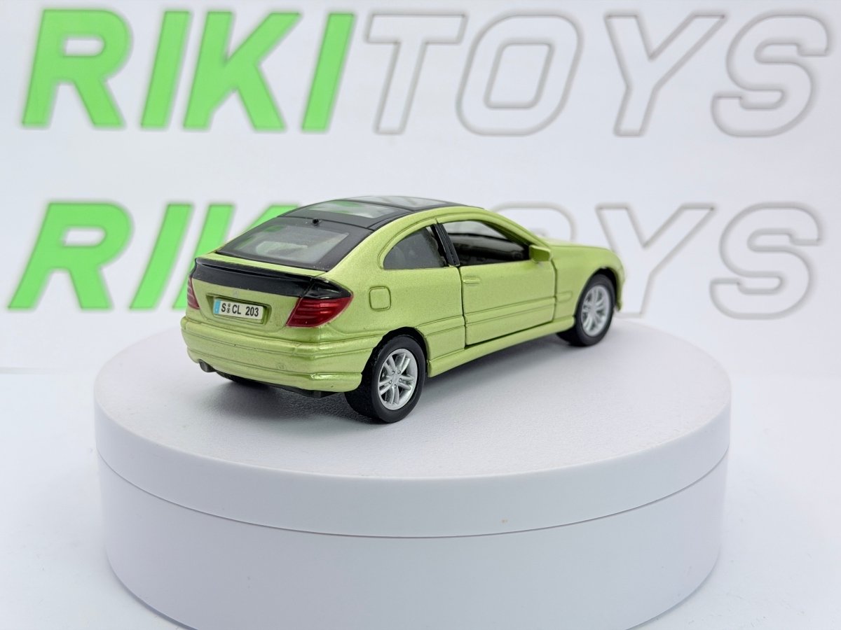 Mercedes C-klass Sport Coplè Maisto 1/38 Verde - RikiToys - Maisto