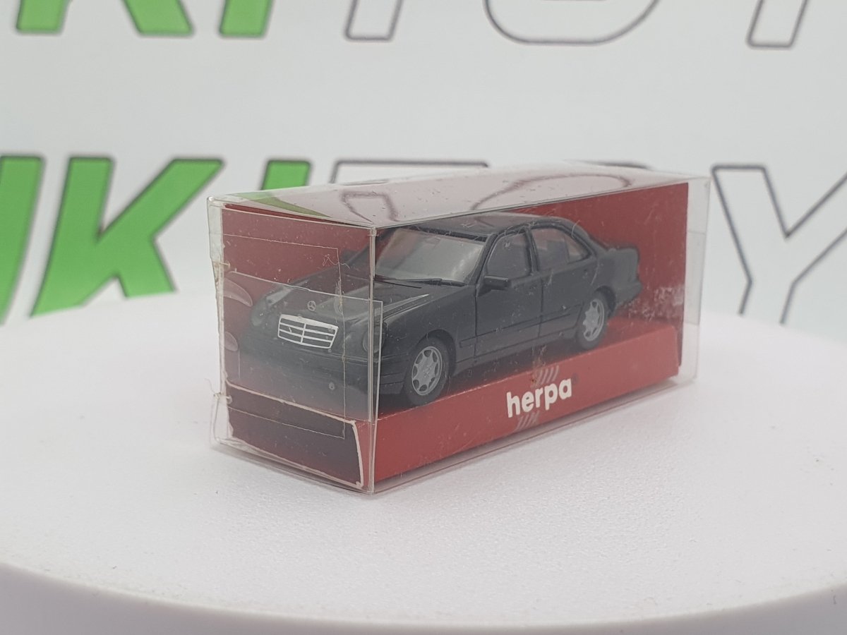 Mercedes E320 W124 Herpa 1/87 Nero - RikiToys - Herpa