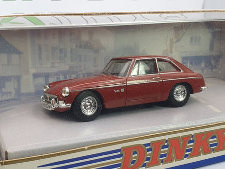 MG B Coupé GT Dinky Toys 1/43 Marrone 1973 - RikiToys - Dinky Toys