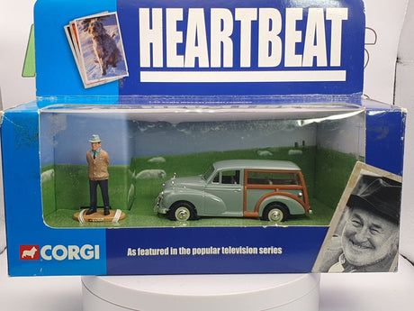 Morris Mini Traveller Corgi 1/43 Verde 1952 - RikiToys - Corgi